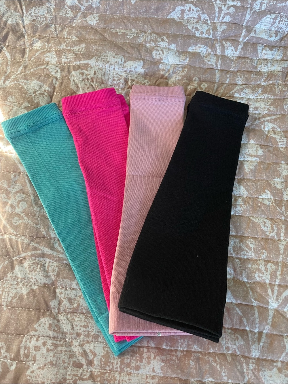 Women’s knee high compression Stockings Set - Black, Pink, Hot Pink, Teal